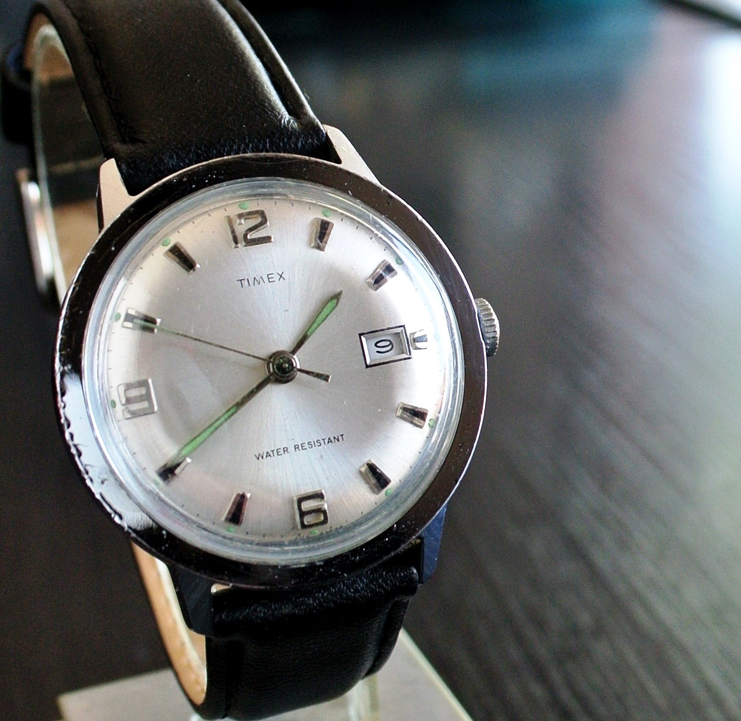 VINTAGE TIMEX 1969 SPORT DATE MECHANICAL WIND UP MEN’S SILVER BLK LEATHER WATCH