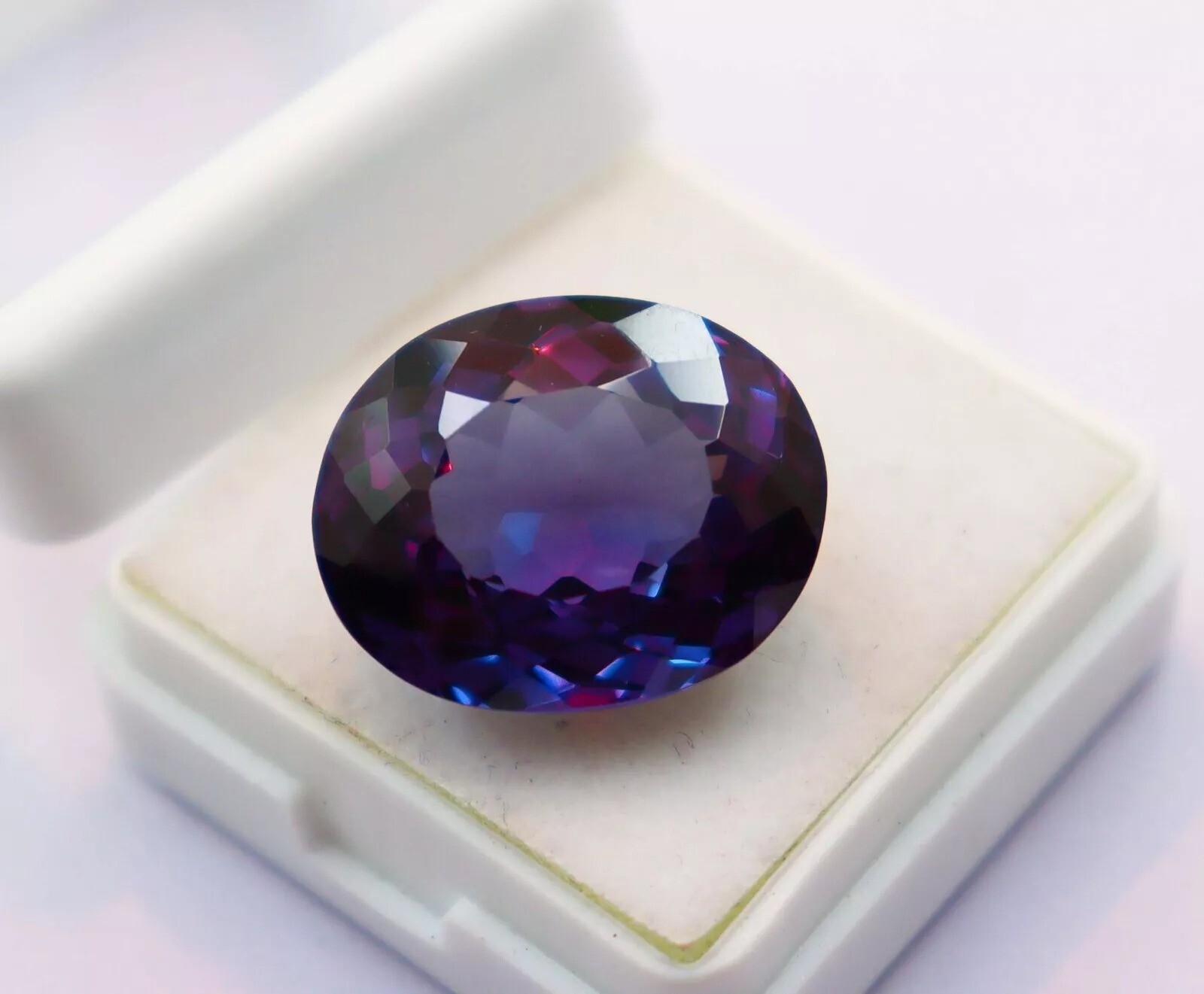 Alexandrite Russian ring Oval 10-11 Ct Natural color changing Certified Gemstone