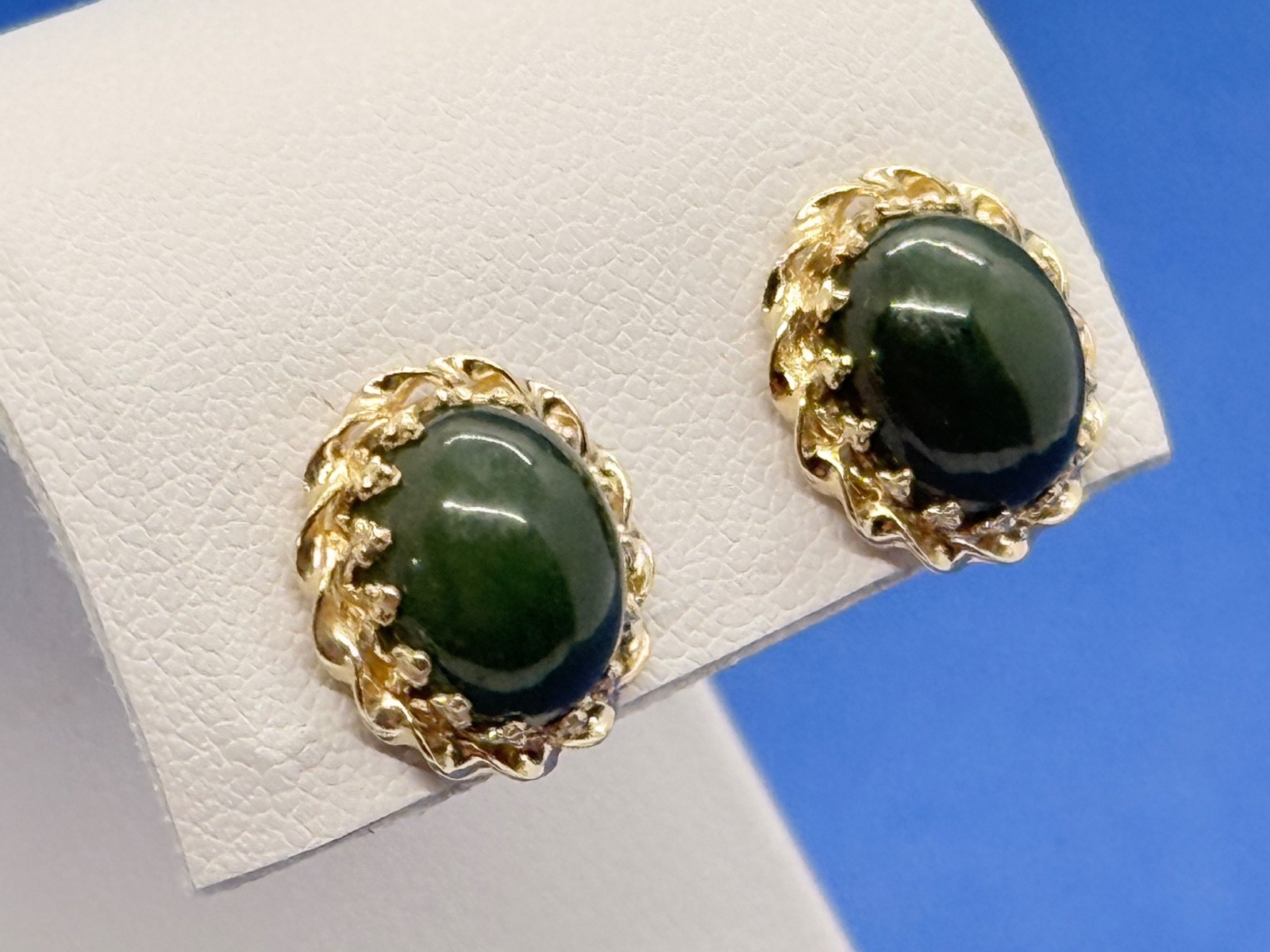 Vtg Stud Green Cabochons Earrings set in 14K Gold Intricate Twisted Prong Set…