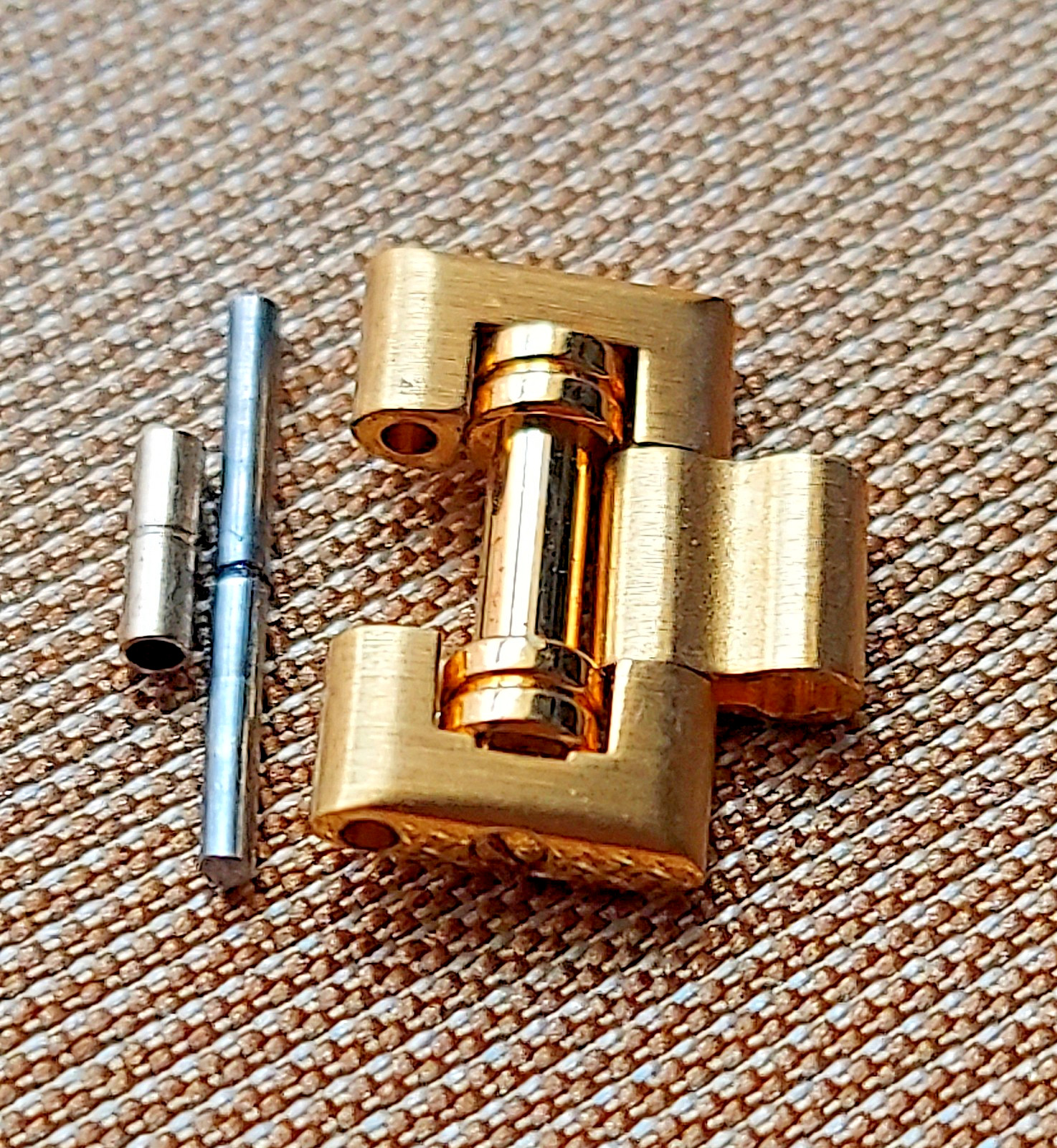 Piaget Dancer 18k Yellow Gold Watch Link 12MM