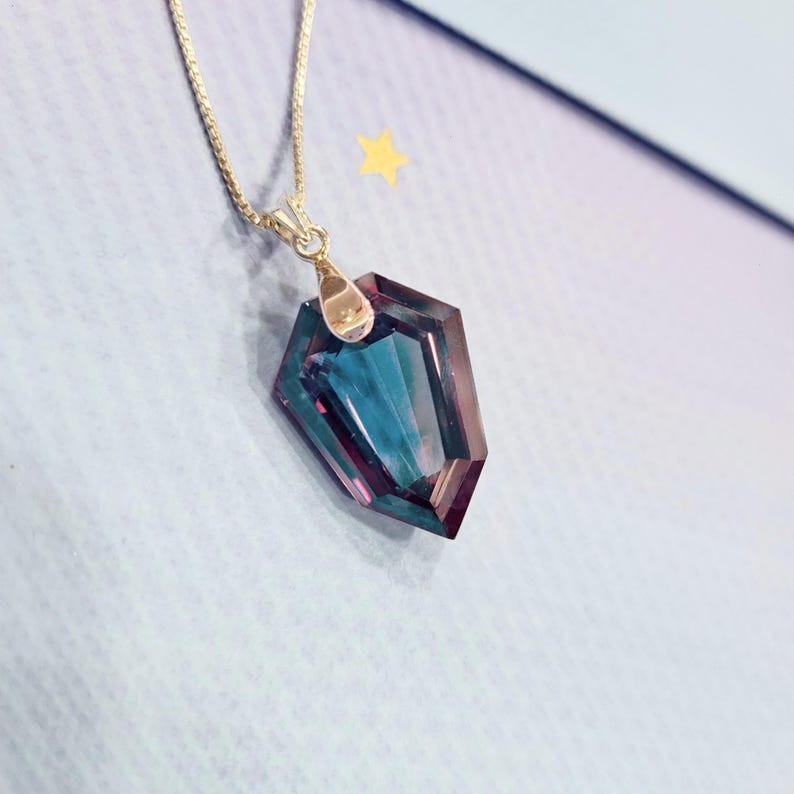 Natural 40 CT Color Change Alexandrite GIE Certified Gemstone Pendant 925 Silver