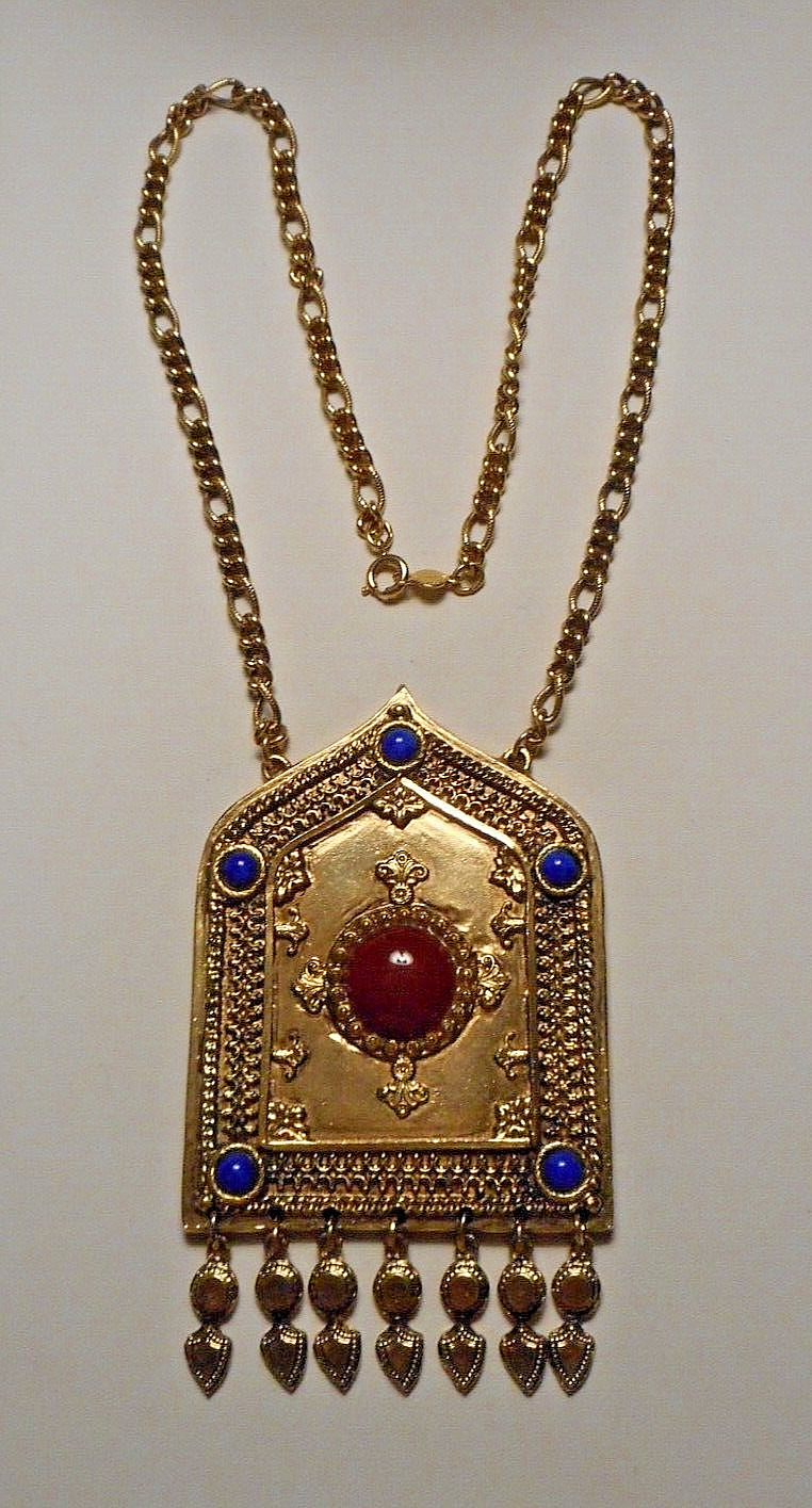 Accessocraft NYC Large Ethnic Cabochon Jeweled Pendant Necklace w Side Chains