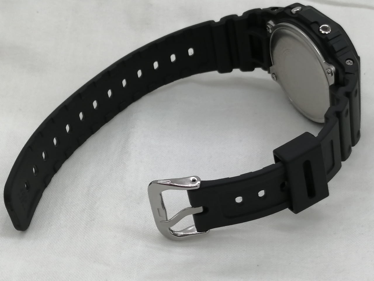 CASIO DW-5600UE G-SHOCK