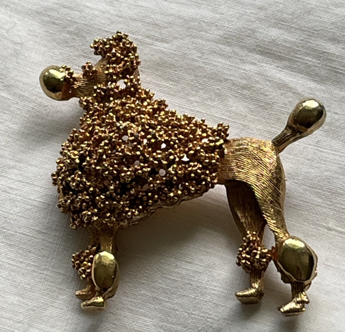 Vintage New York City B.S.K Jewelers Gold Tone French Poodle Dog Brooch Signed