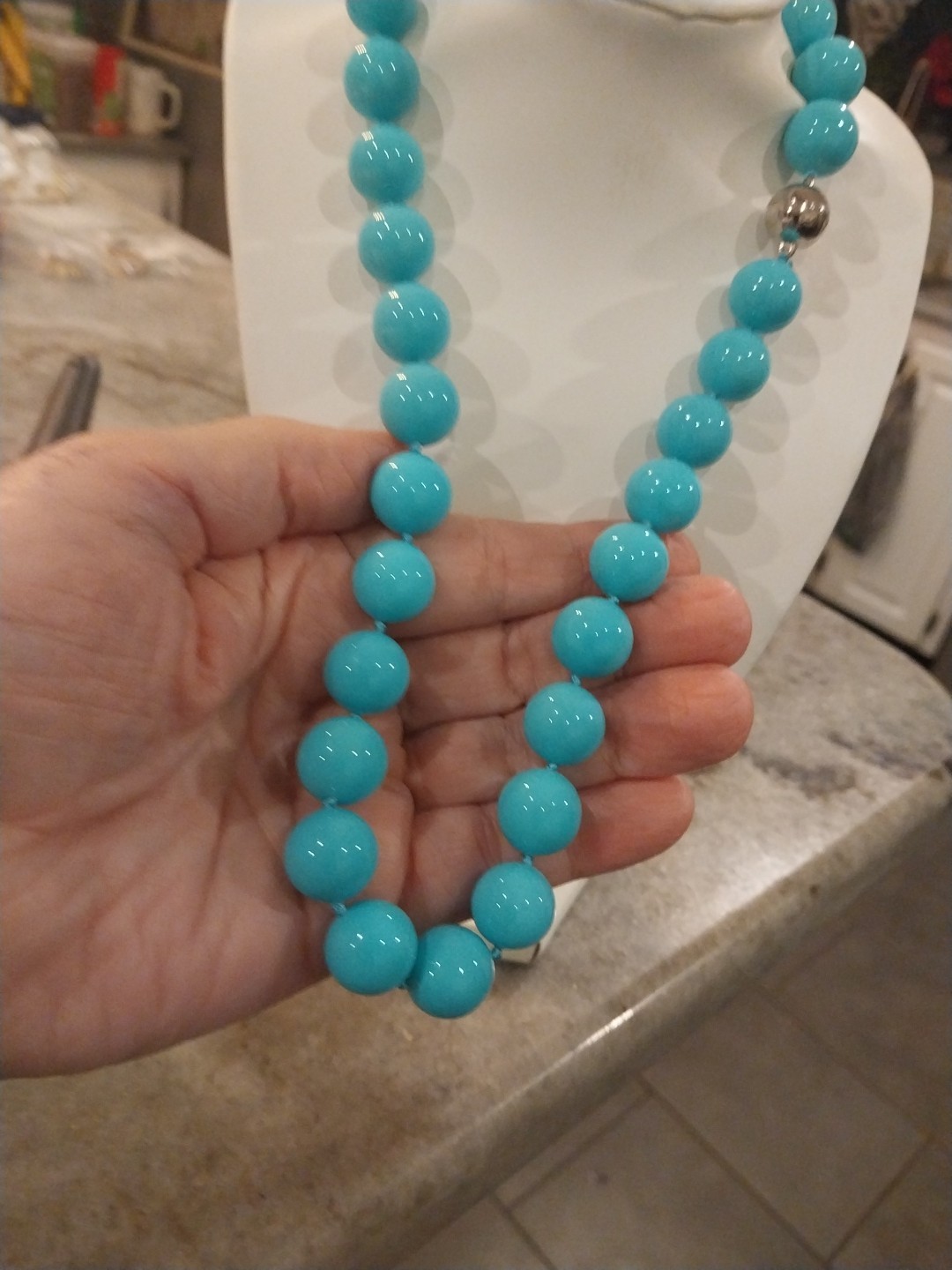 Sleeping Beauty Color Shell Pearl Necklace (20′”)w/magClasp/silvrtne, 330.00 Ct