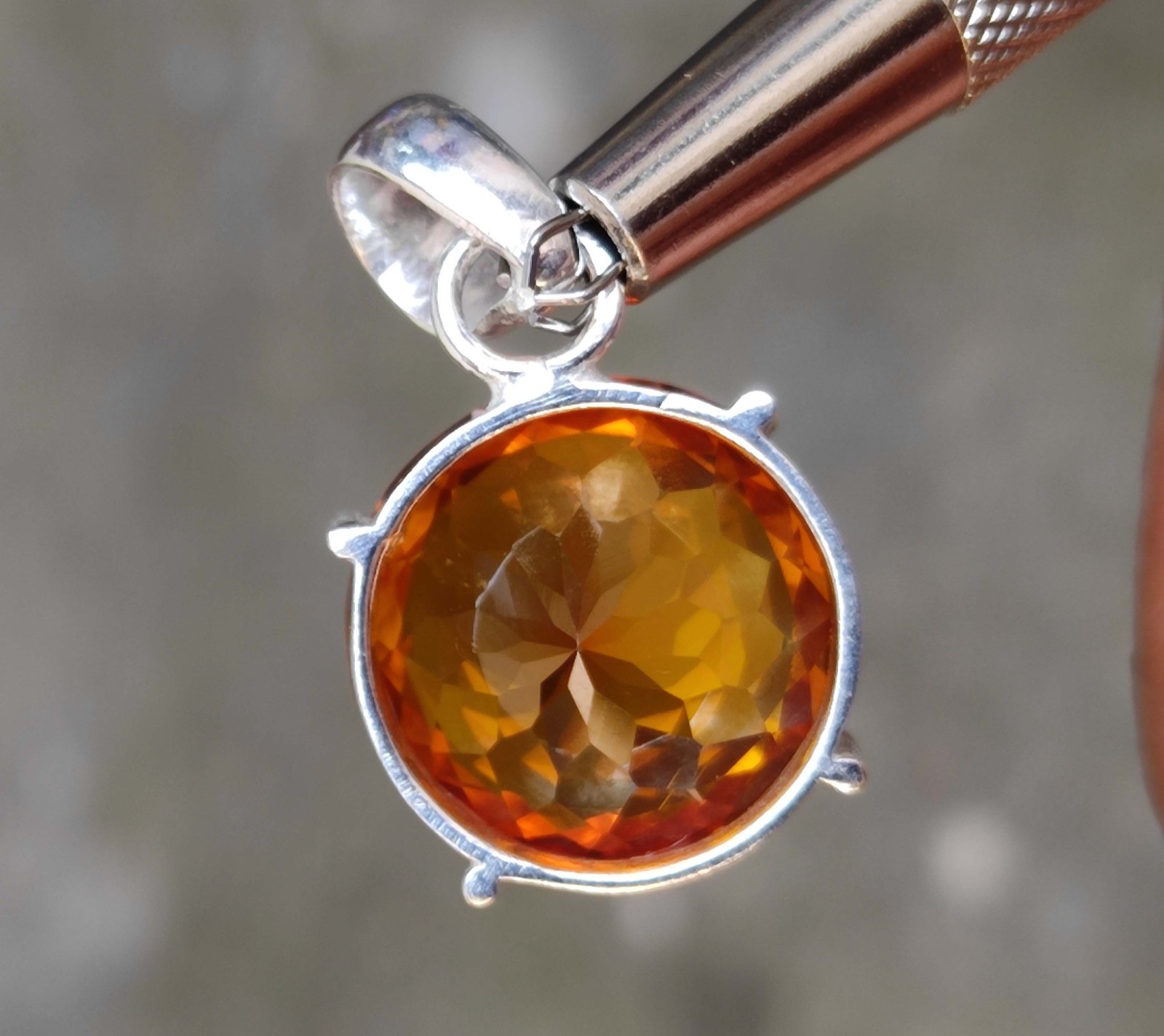 Fiery 30 Ct Natural Padparadscha Sapphire Gemstone Pendant -925 Sliver Jewelry