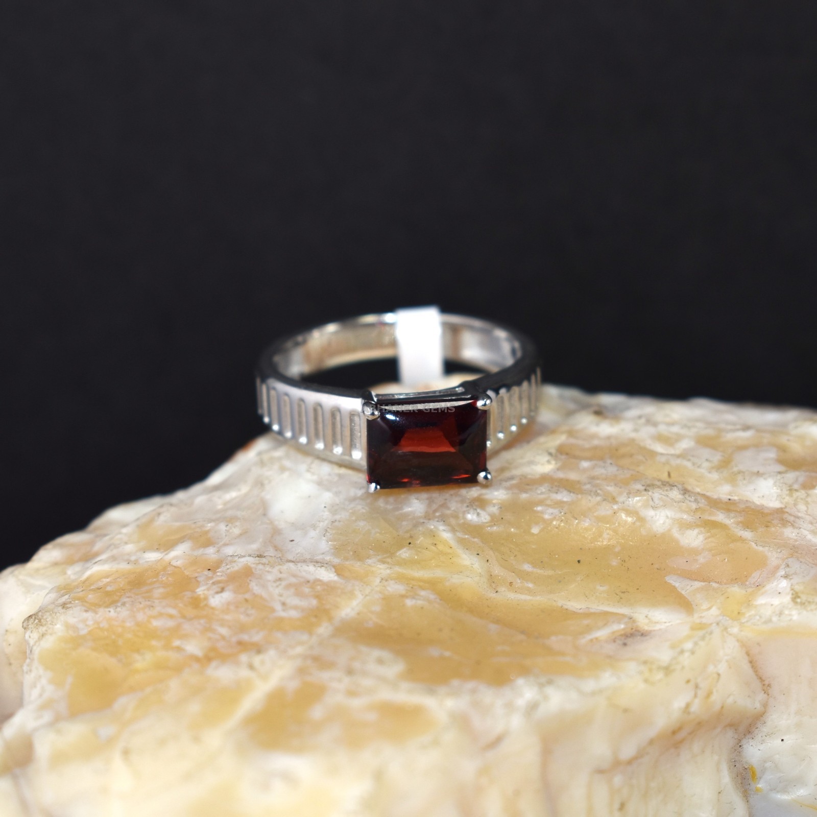Bold And Dark Red Garnet 925 Sterling Silver Ring Fine Quality Handmade Jewelry