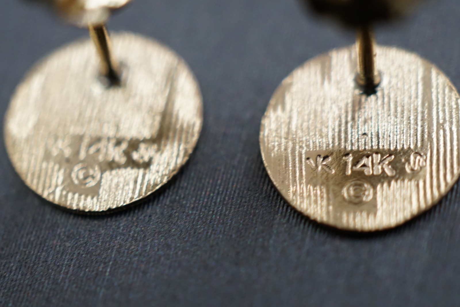 14K Solid Yellow Gold Diamond Cut Yin Yang Stud Earrings!! (#1207711)