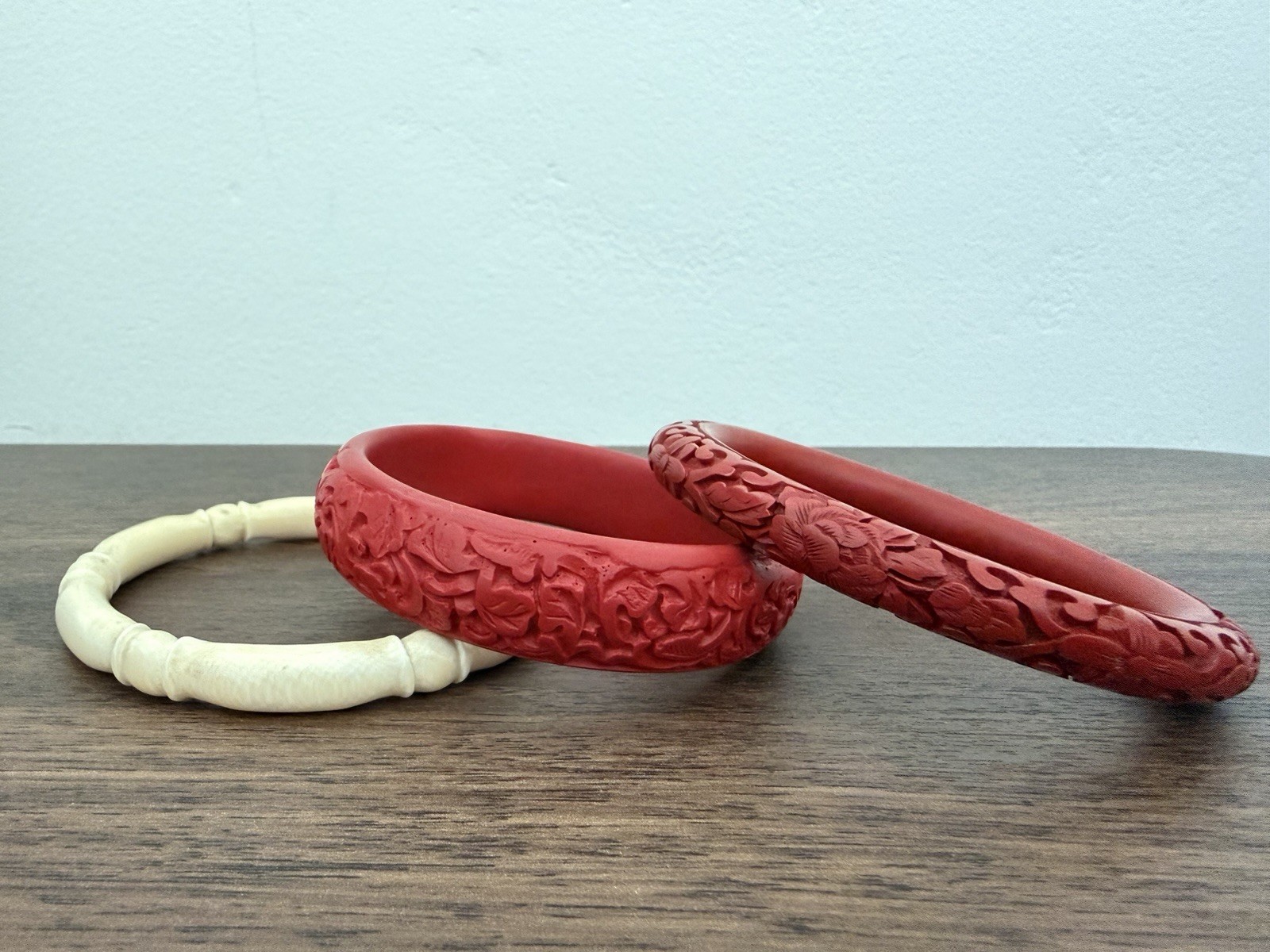 Vintage 3pc Cinnabar Red Lacquer Bangle Set Faux Bone Bamboo Bracelet Stack