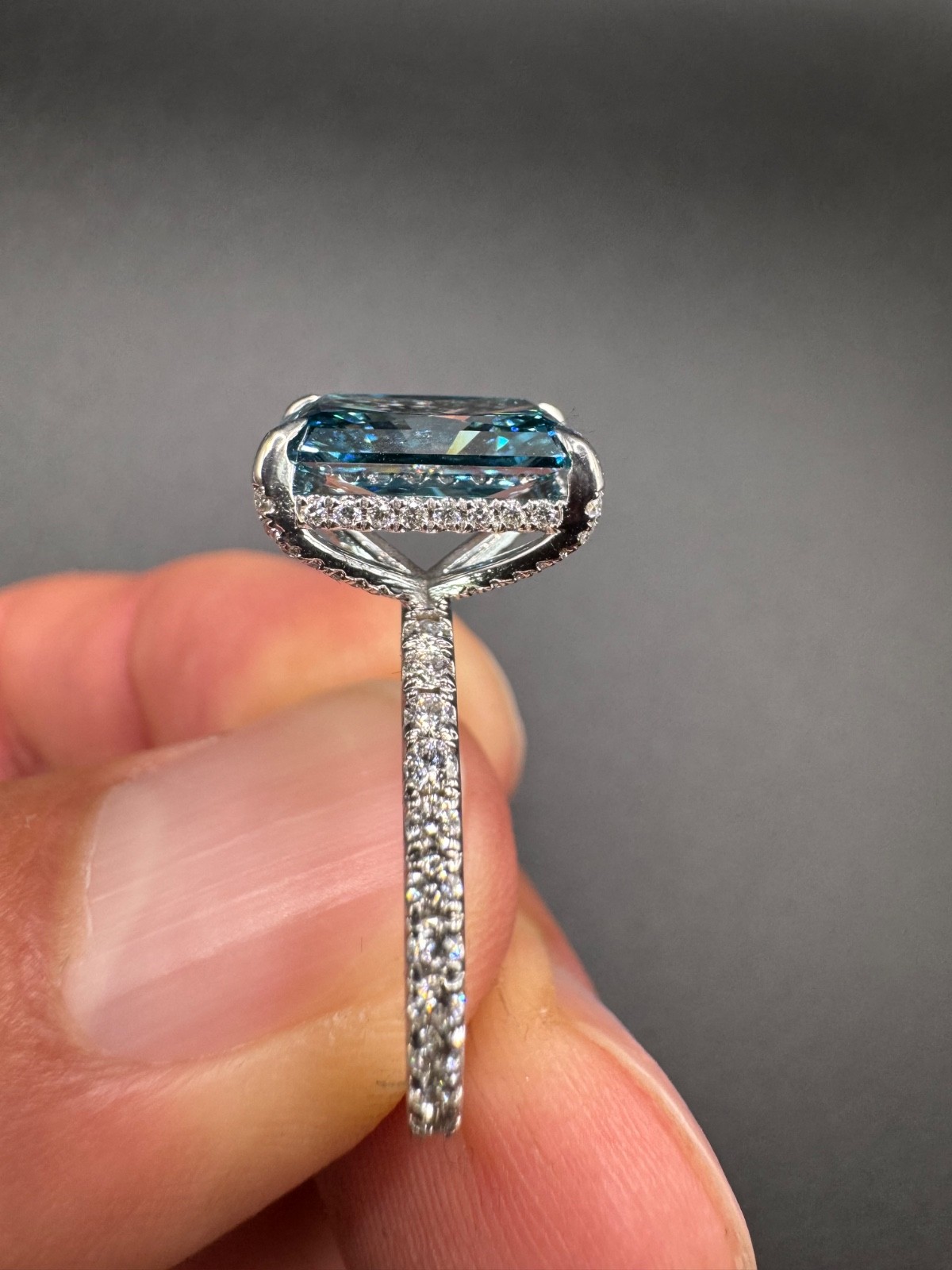 • 3.5ctw Fancy Vivid Blue Lab Created Diamond Ring | IGI Certified Radiant