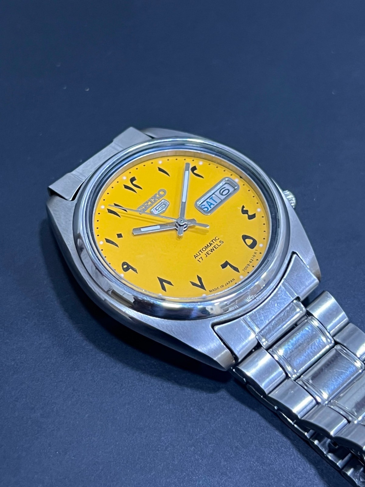Seiko 7009 Automatic Mens Watch Day/date with Arabic Yellow💛 Dial