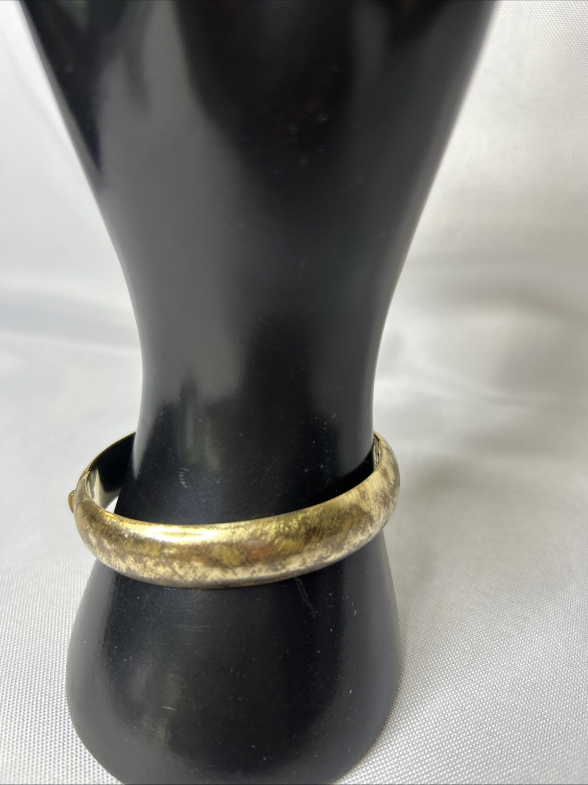 Marathon 12K GF Hinged BANGLE BRACELET – 7″