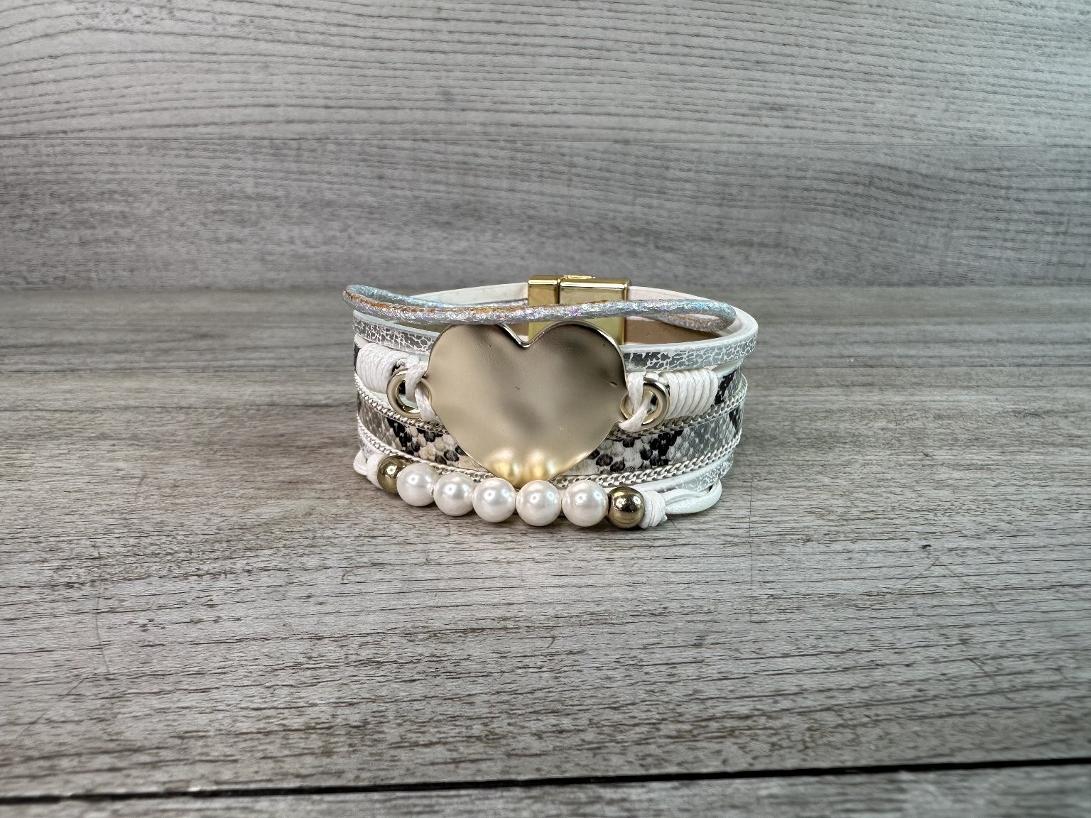 Layered Wrap Bracelet White Snakeskin Faux Leather Pearl Heart Charm 7.5″ Length
