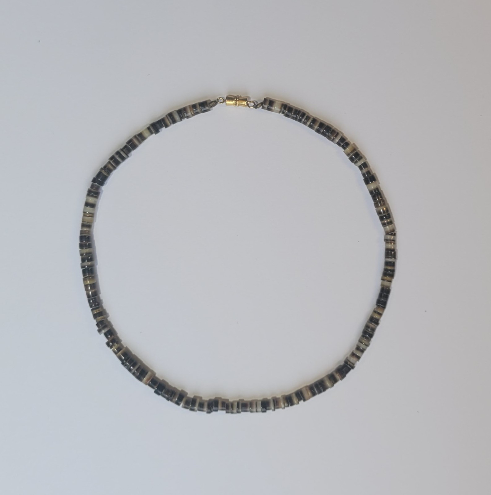 Southwestern Brown Shell Heishi Beads 14in Choker Necklace Barrel Clasp Vintage