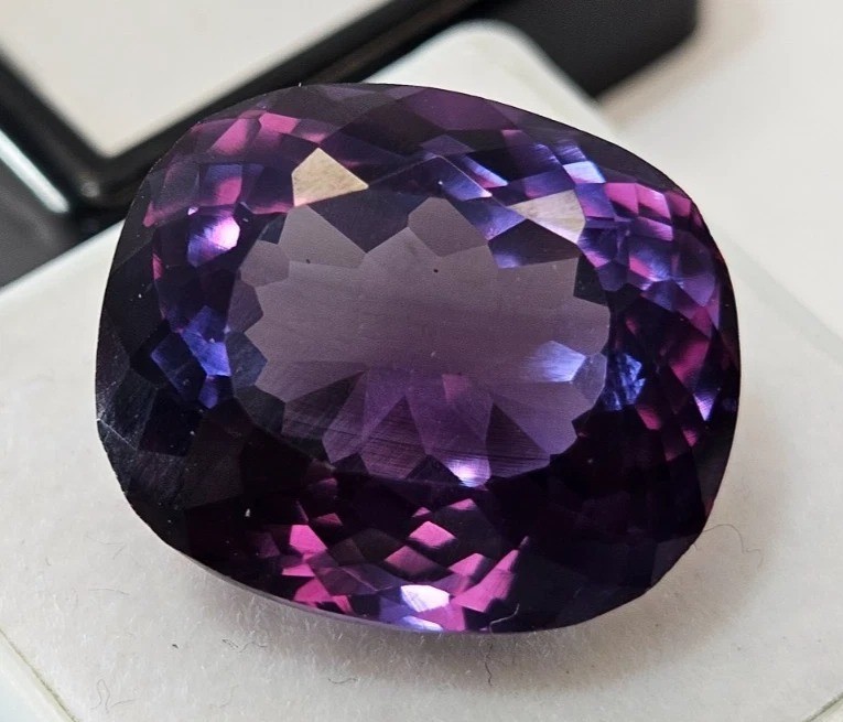 Sparkling Alexandrite Cushion Cut 21-23 Ct For Jewelry Making EGL Loose Gemstone