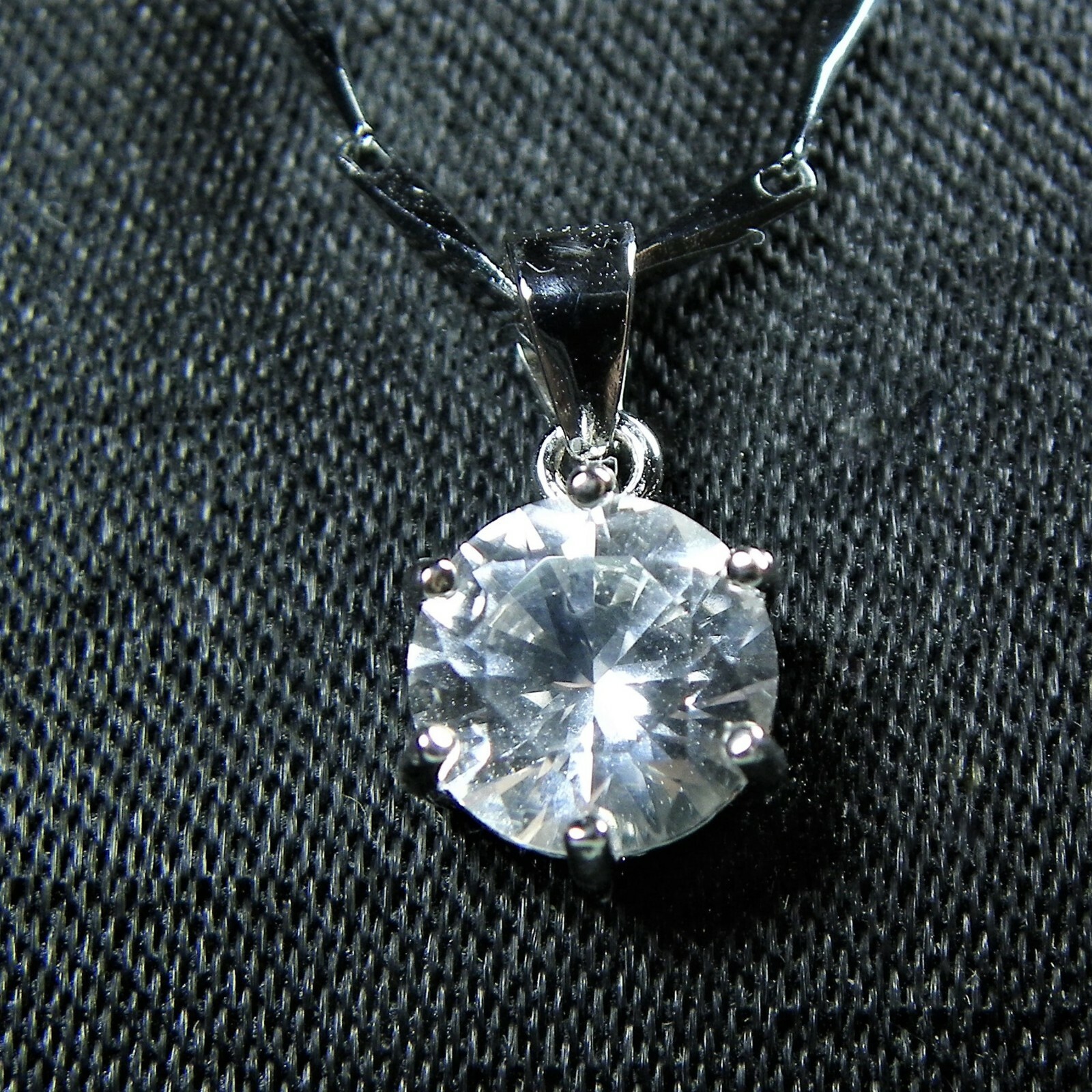9 mm Phenacite pendant round 925 sliver Pendant Filled Rhodium brilliant cut
