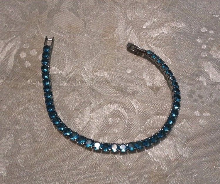 9.75 ctw simulated swiss blue topaz round cut stones tennis bracelet