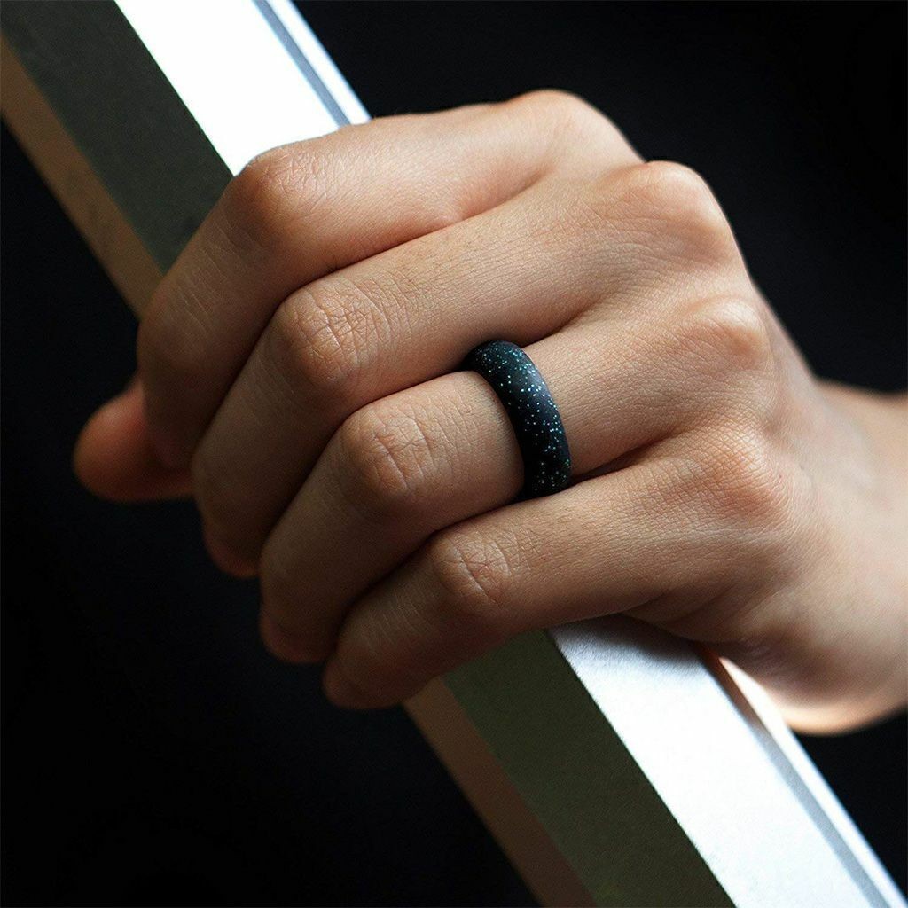 7pcs Flexible Silicone Wedding Ring Womens Engagement Sport Rubber Band Size 5-9