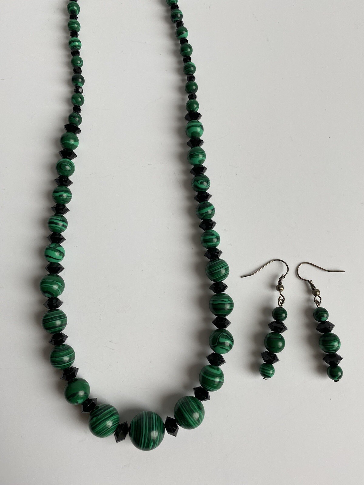 Malachite Gemstone Bead Necklace w/Black Crystals 22”L + Earrings EXCELLENT