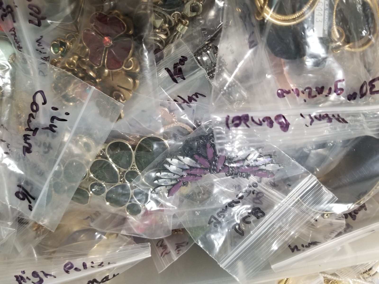 Huge lot Random necklaces all wearable some signed some not Vtg Modern Very Nice