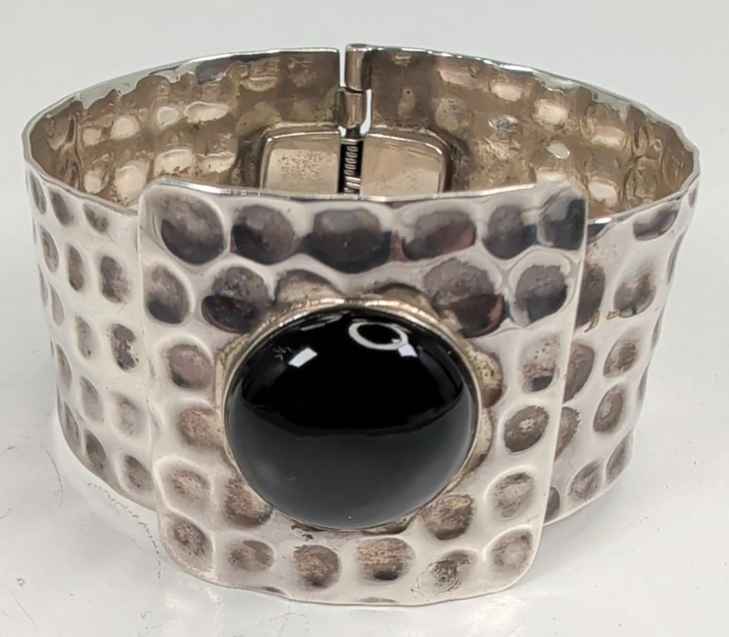 Ilaria Peru 925 Sterling Heavy Hammered Hinged Black Onyx Bangle Bracelet 69g