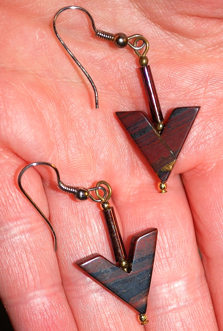 Hand Carved POLISHED ARROW POINTS Drop Dangle Earrings RED JASPER W PYRITE VEINS