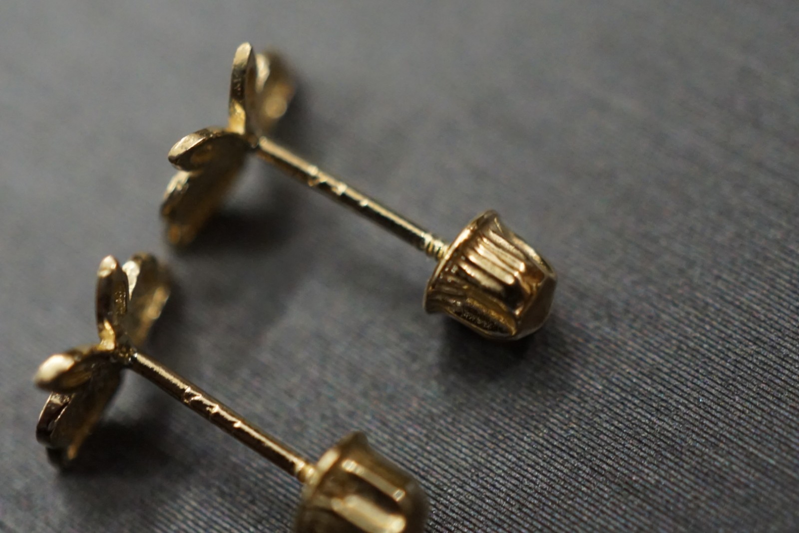 14K Solid Yellow Gold Women Children Polished Butterfly Screw Back Earring.