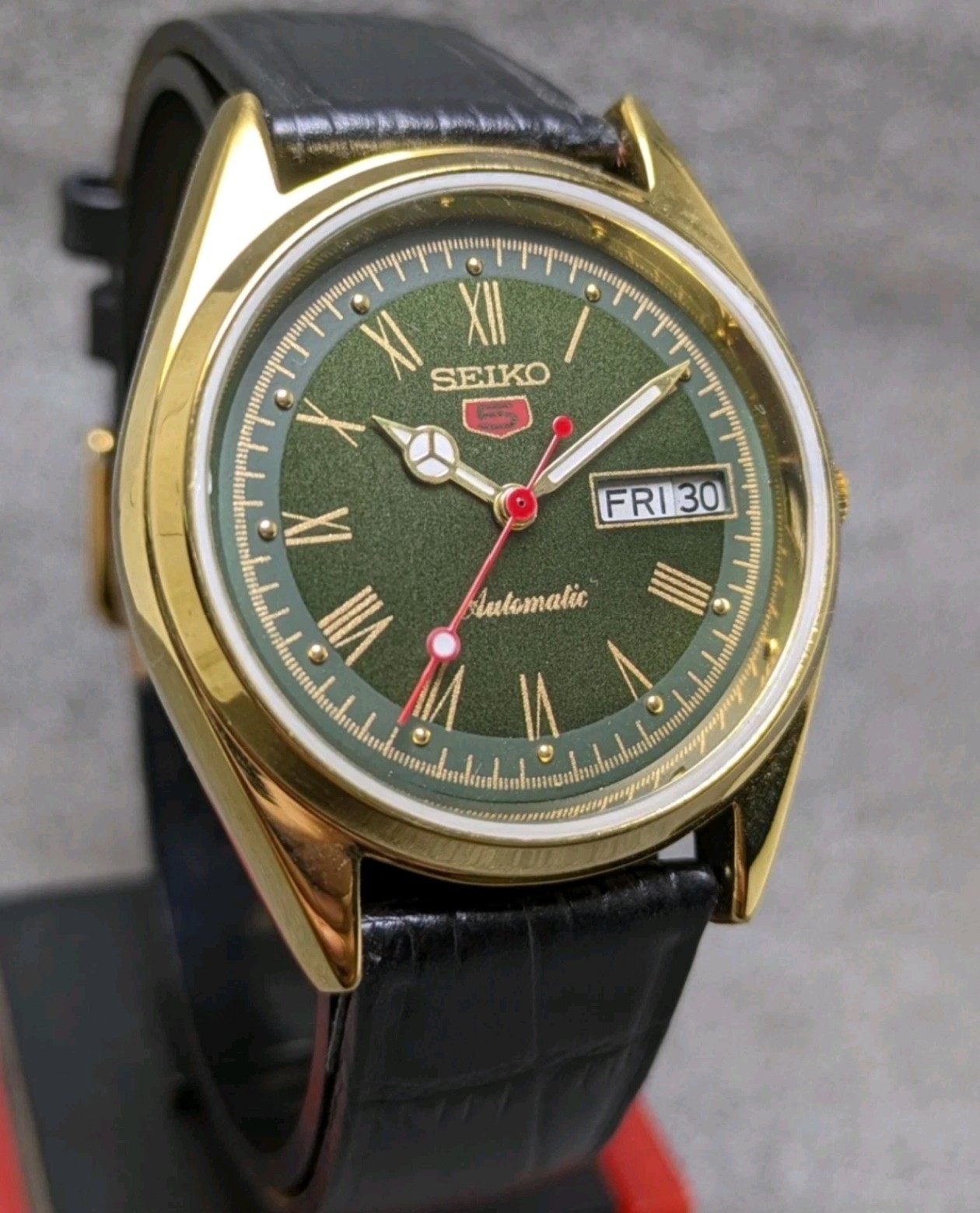 Vintage Seiko 5 Automatic 6309A Day-Date Men’s Watch Green Dial Japan Made.