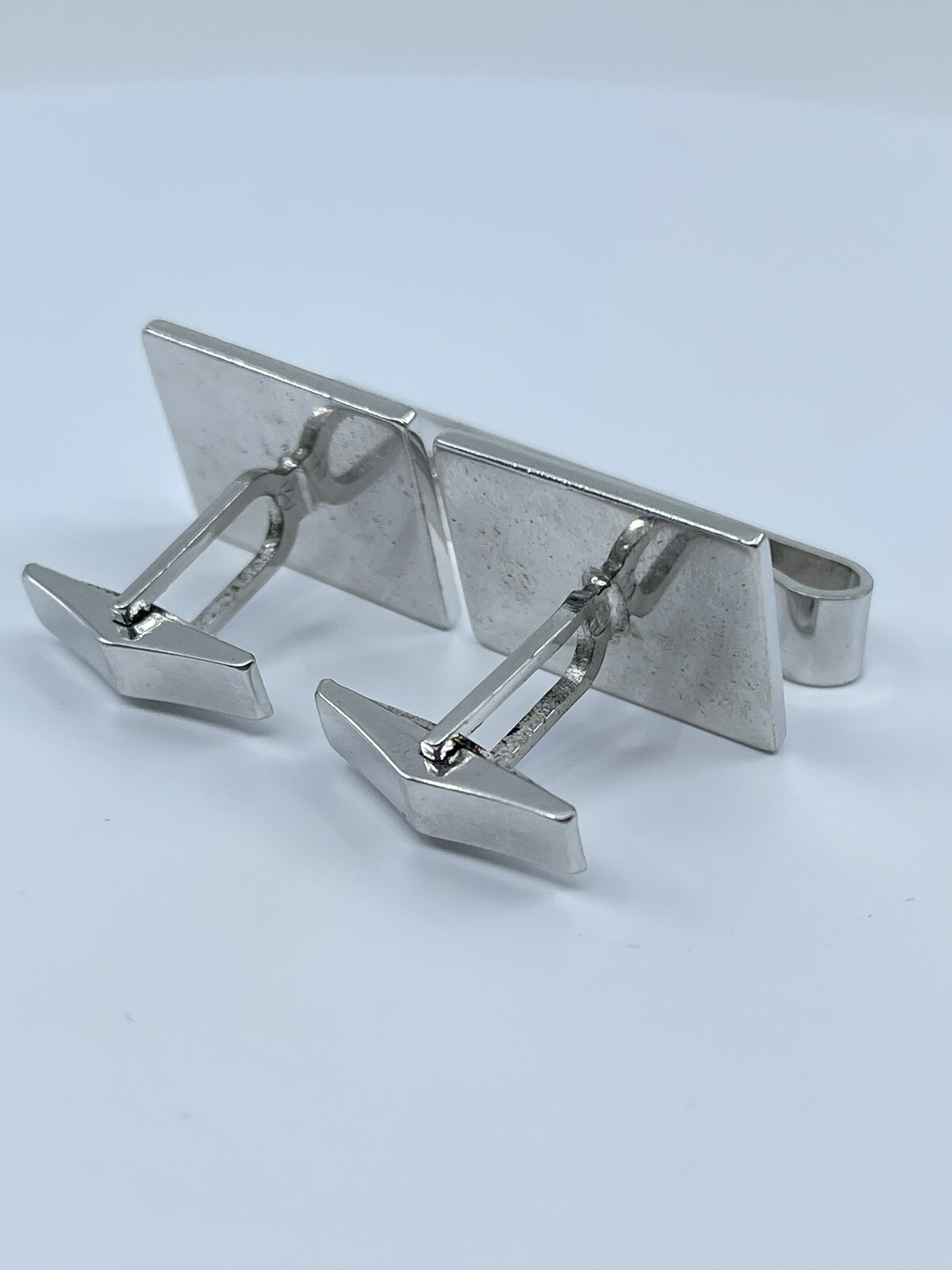 Arthur Anderson Monogram ABS cufflinks and tie clip set sterling 7/8″