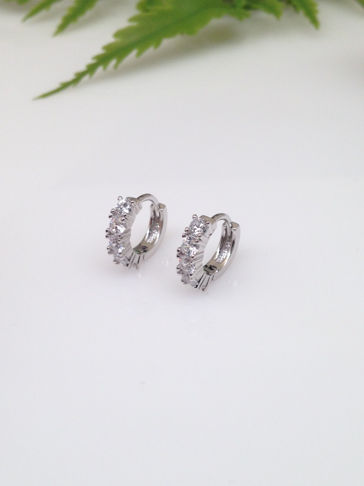 925 Sterling Silver CZ Huggie Hoop Earrings Tiny Hoops Women 10mm/7.8mm x2.8mm