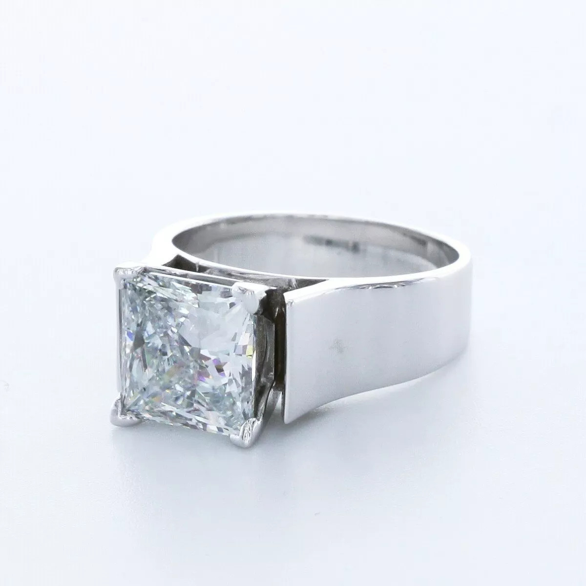 Solitaire Engagement Ring 18K Gold 3.09 Carat Princess Lab-Grown Diamond H VS1