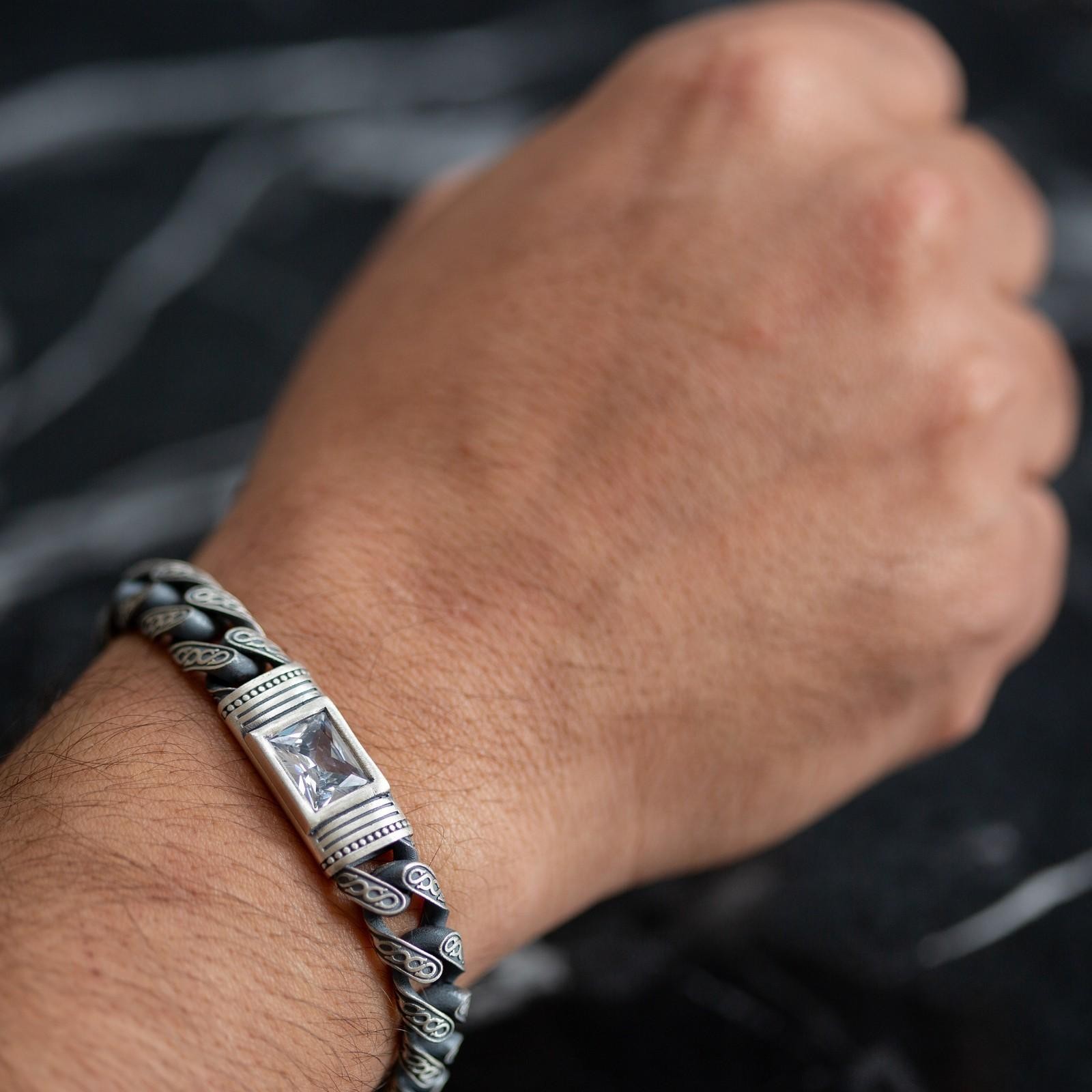 Engraved 925 Sterling Silver Moissanite Gemstone Men’s Cuban Chain Bracelet