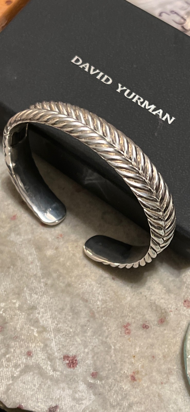 David Yurman Chevron Cross over Swirl design 925 Cuff Bracelet 7.5