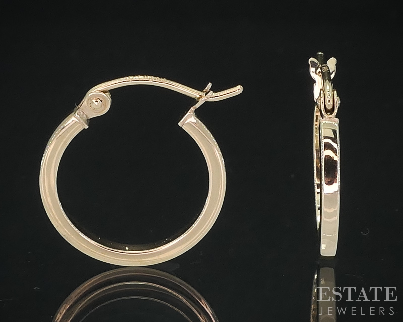 10k Yellow Gold Smooth Squared Hoop Ladies Earrings 0.7g p78515
