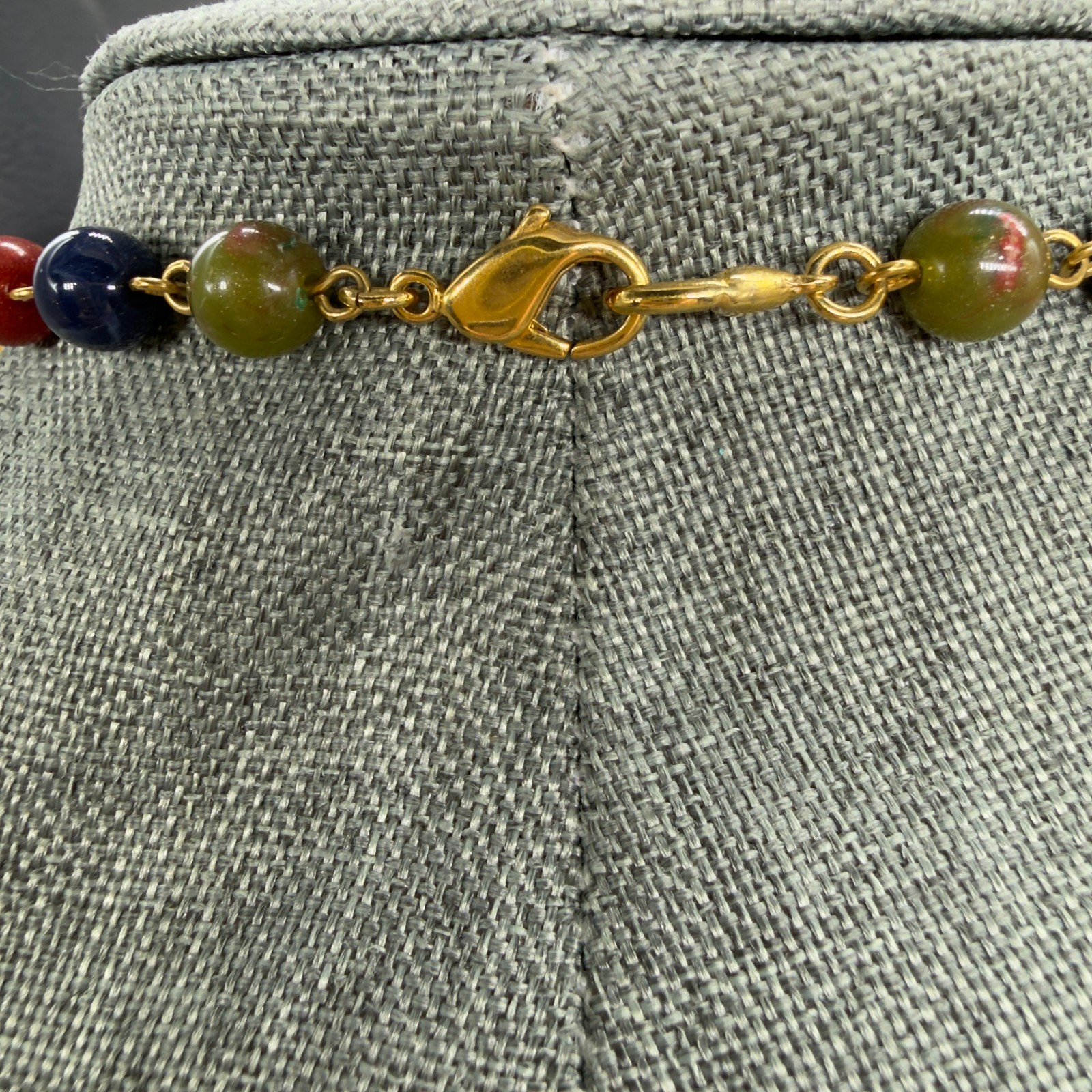 Vintage Necklace Acrylic Lucite Beads Gold Tone Accents 29 Inches