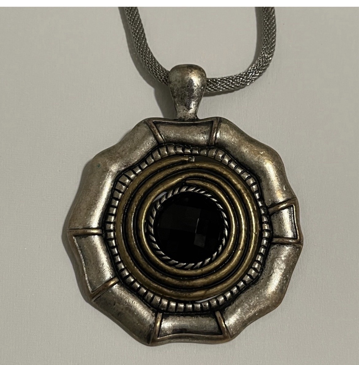 Silver Tone Snake Chain Necklace Round Bezel Pendant Black Center Lobster
