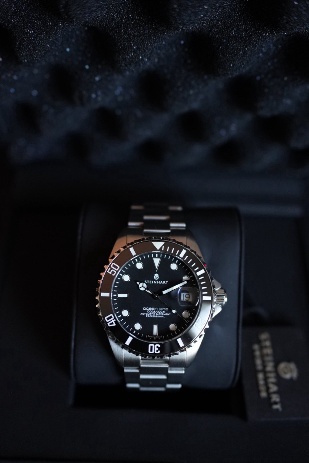 Steinhart Ocean One 39mm Automatic Swiss Diver Watch Black Ceramic