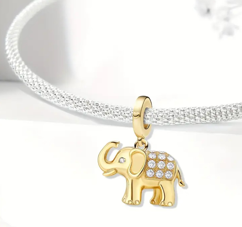 Elephant Pendan 925 silver plated and white stones. For bracelet and necklace