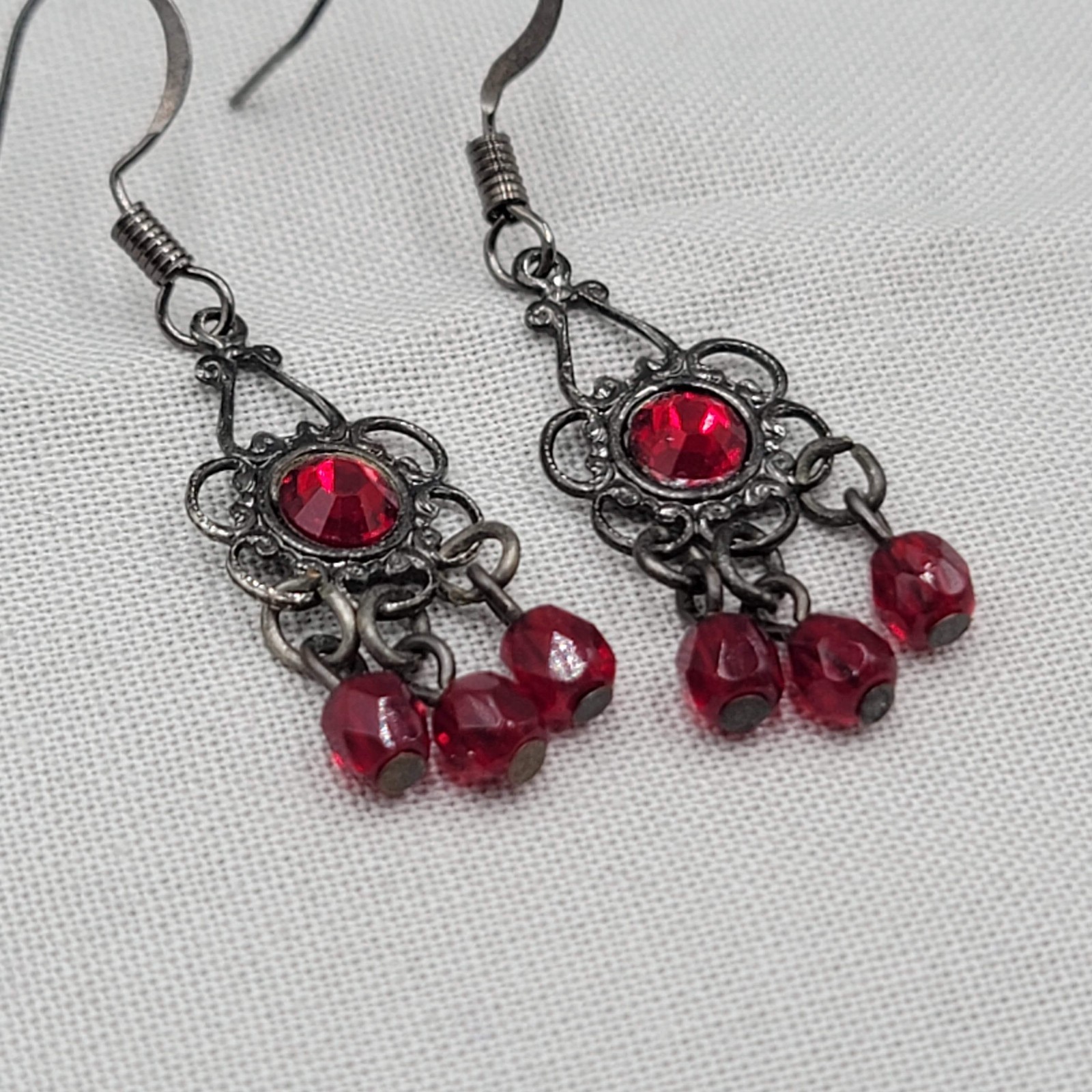 Red Rhinestone Goth Pierced Earrings Black Metal Dangle 1″ Lightweight