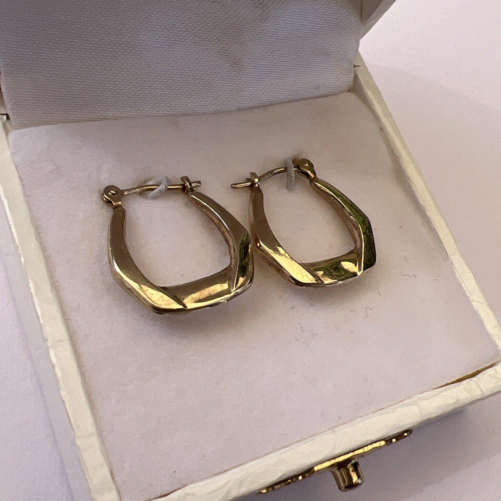 Vintage Signed JCM 10K Gold Small Twisted Hoops 0.7g