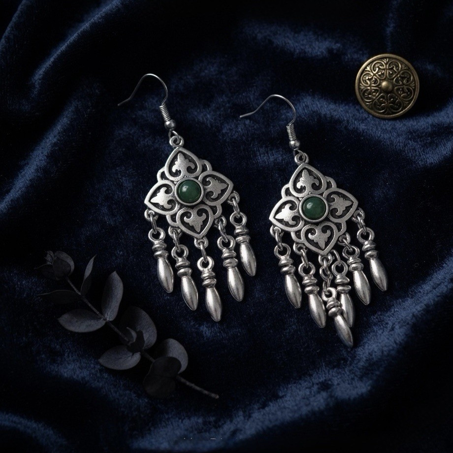 Silver Tone Metal Round Green Stone Dangle Drop Hook Earrings Lobe