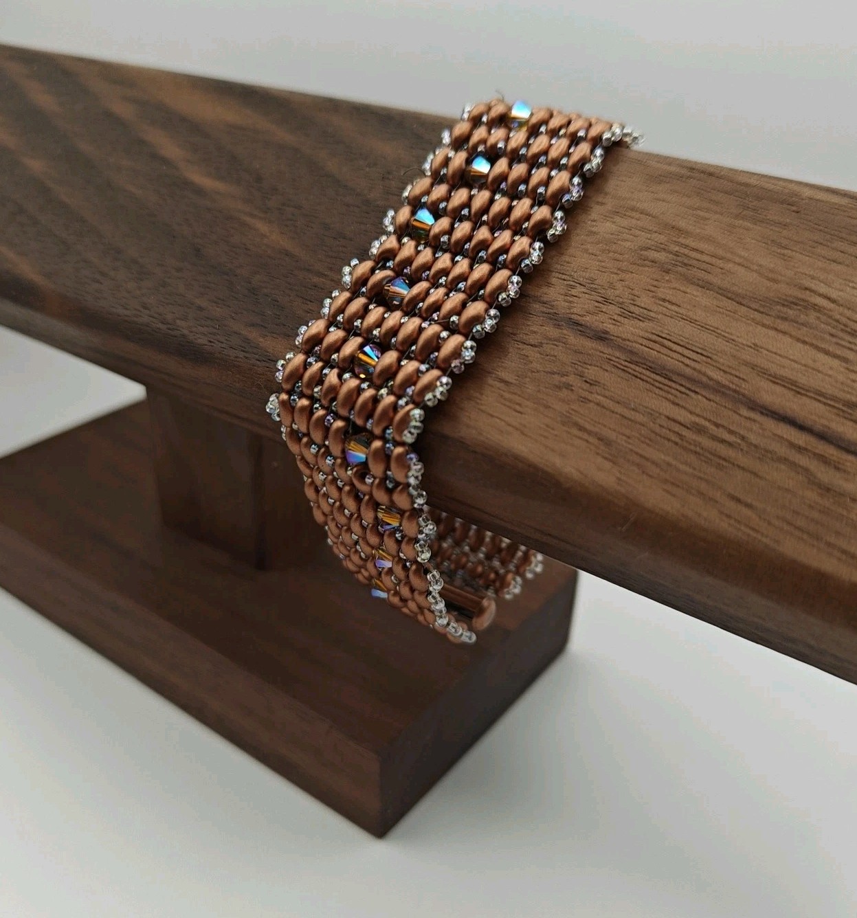 Made With Swarovski Crystal Bronze Copper Tone Beaded Bracelet 7 1/2″ Long X 1″