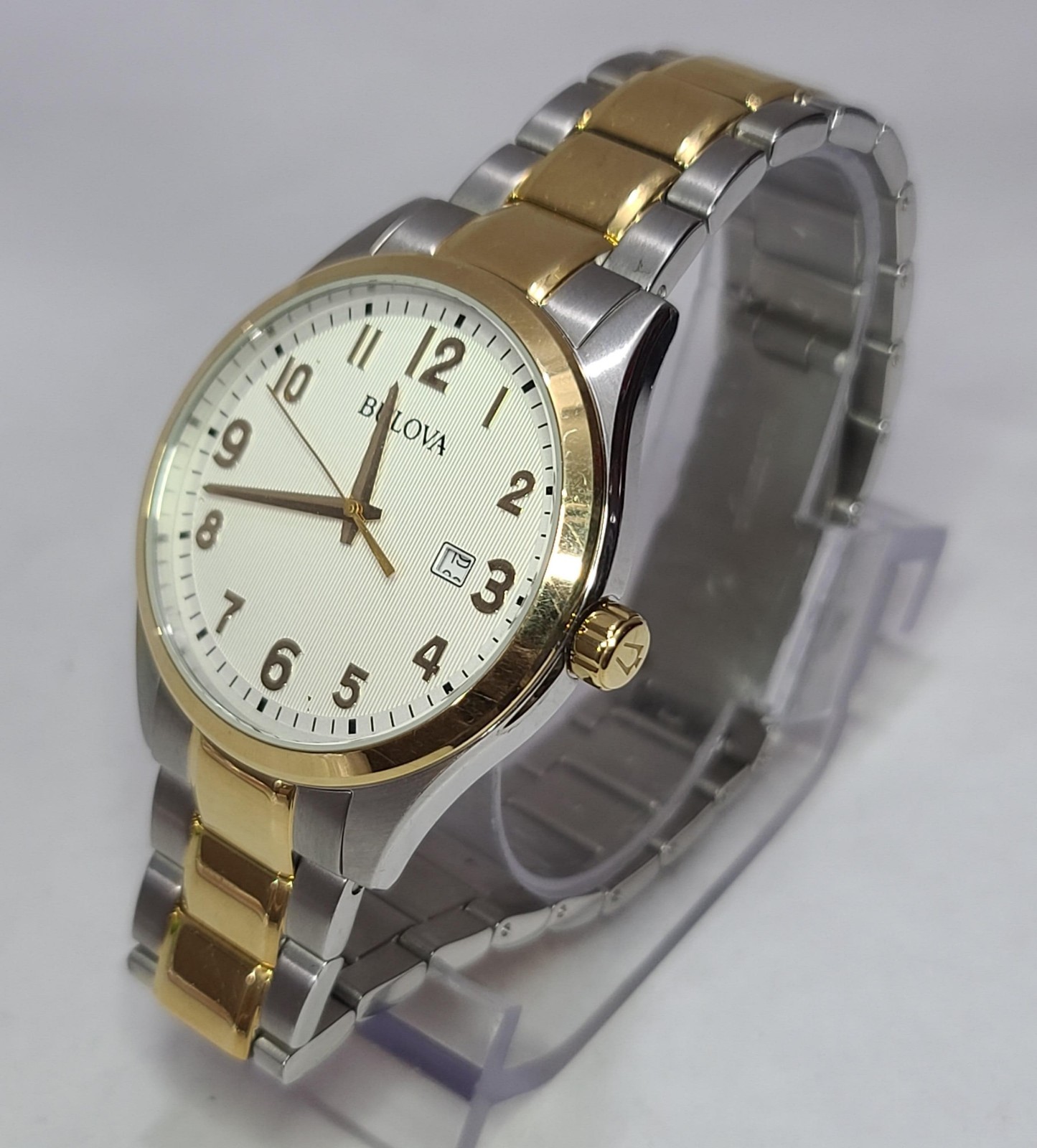 S-9585R1 BULOVA WHITE DIAL STAINLESS STEEL MEN’S WATCH MB5-190