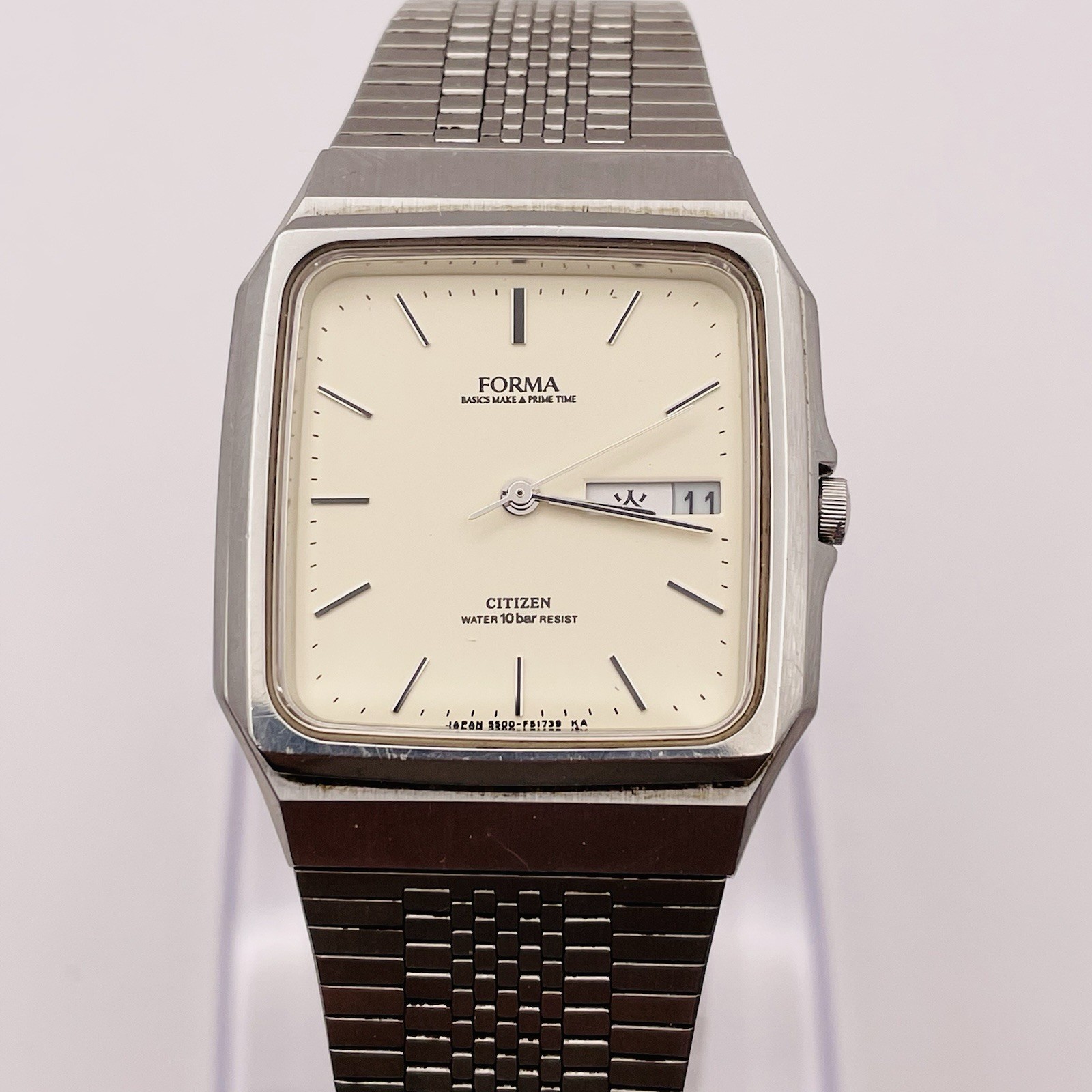 Vintage CITIZEN FORMA 5500-F51739 Quartz Square White Dial Wristwatch (78 charac