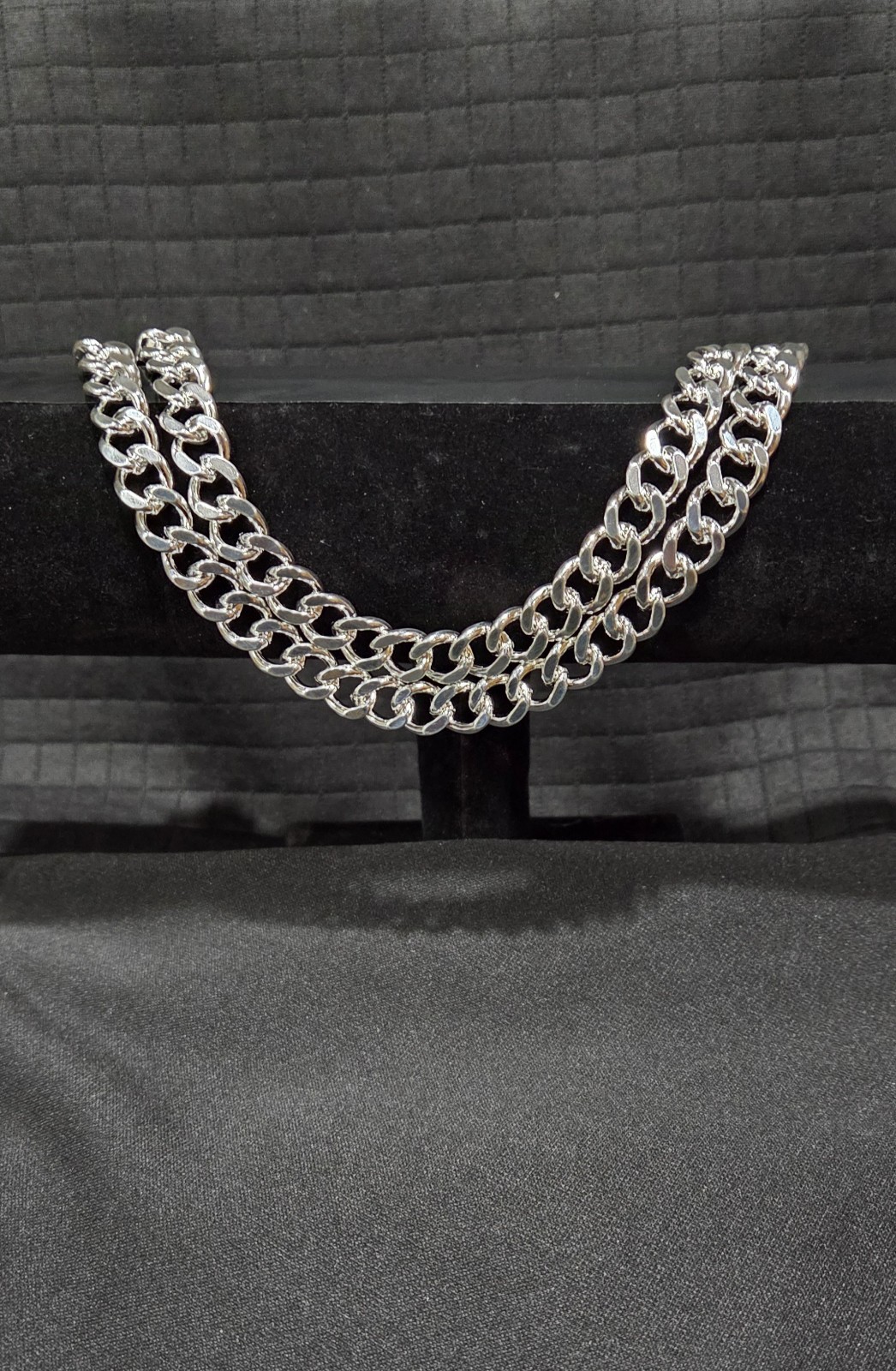 .925 Sterling Silver Cuban Link Chain Necklace 20” 10mm wide w/ Box Clasp