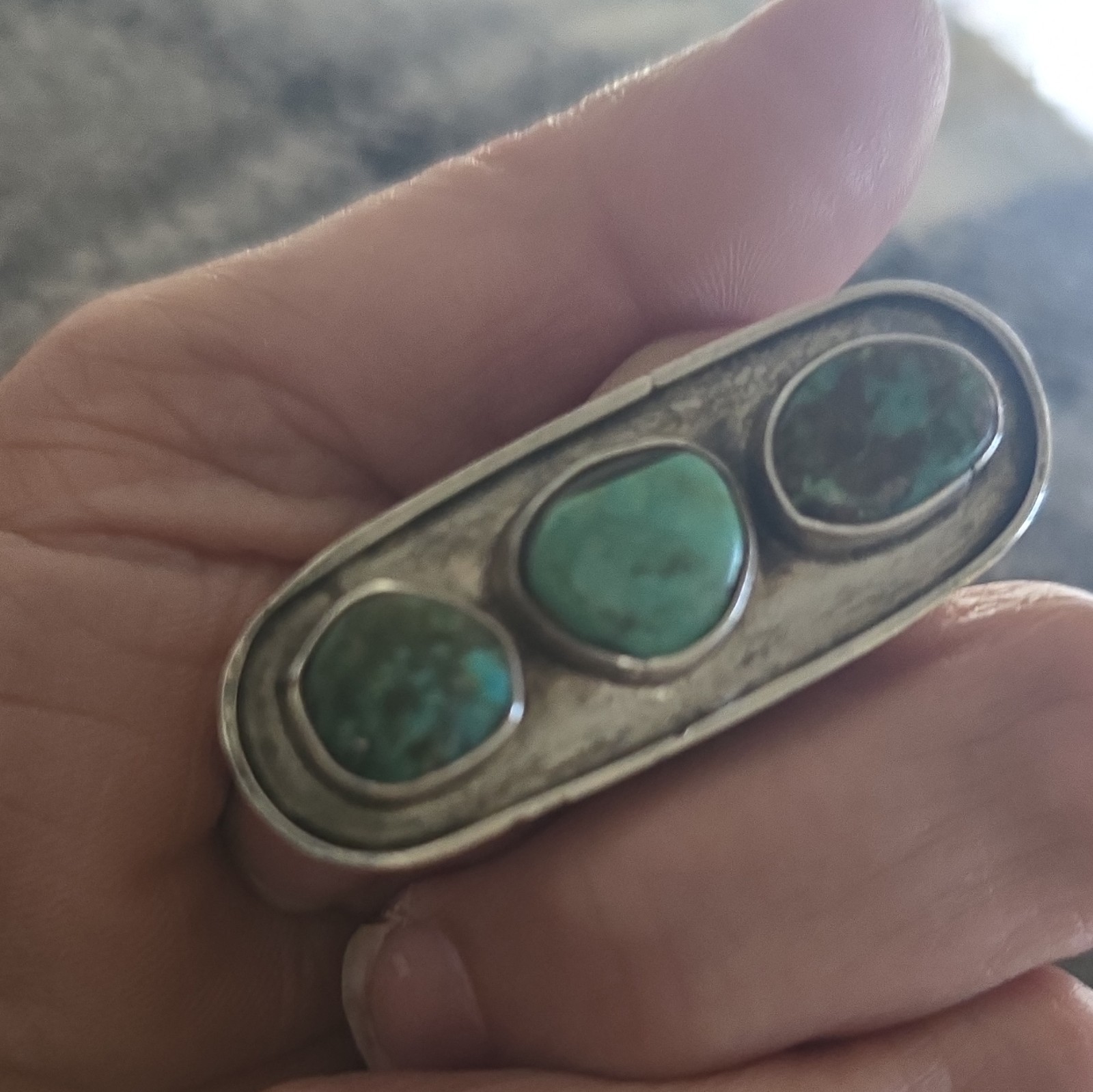 Silver Turquoise 3-Stone Oval Bezel Set Band Ring Unisex Adults Size 6