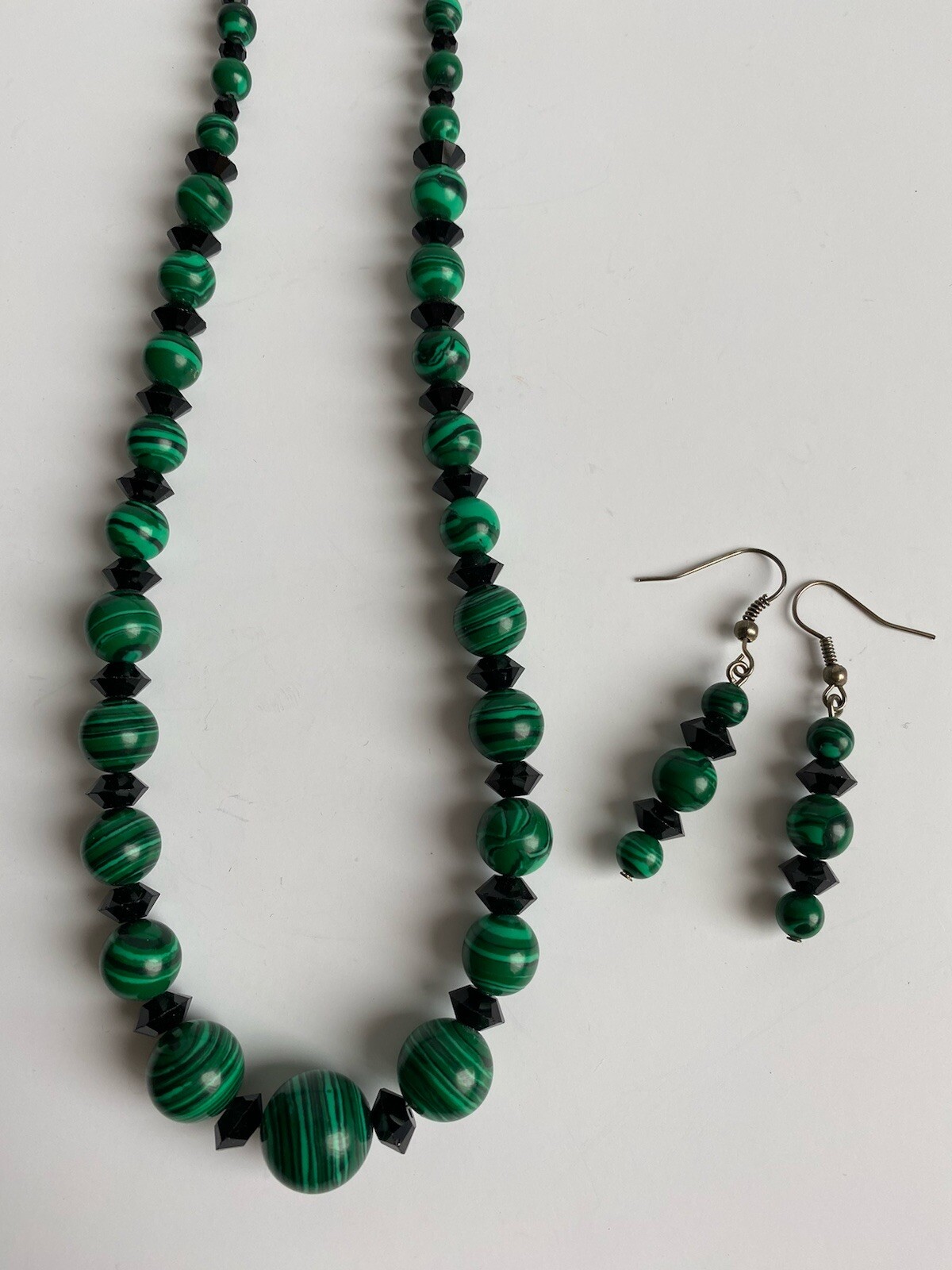 Malachite Gemstone Bead Necklace w/Black Crystals 22”L + Earrings EXCELLENT