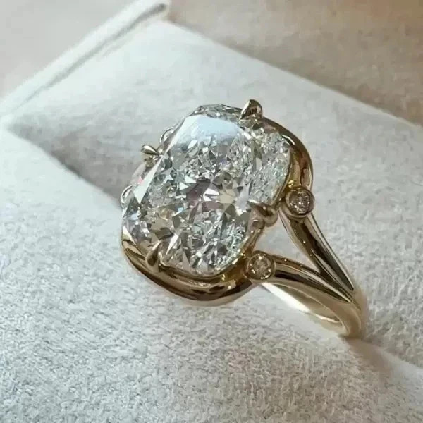 4.00Ct Cushion Cut Lab Created Solitaire Anniversary 14k Yellow Gold Finish Ring