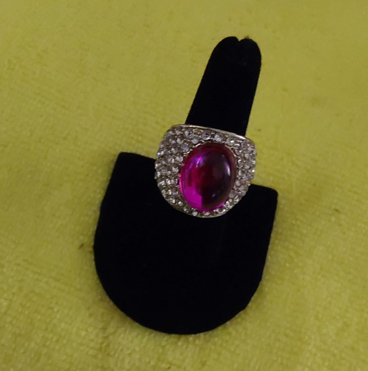 Gold Tone Cocktail Ring Size 7 Oval Pink Stone Halo Clear Rhinestone Accents