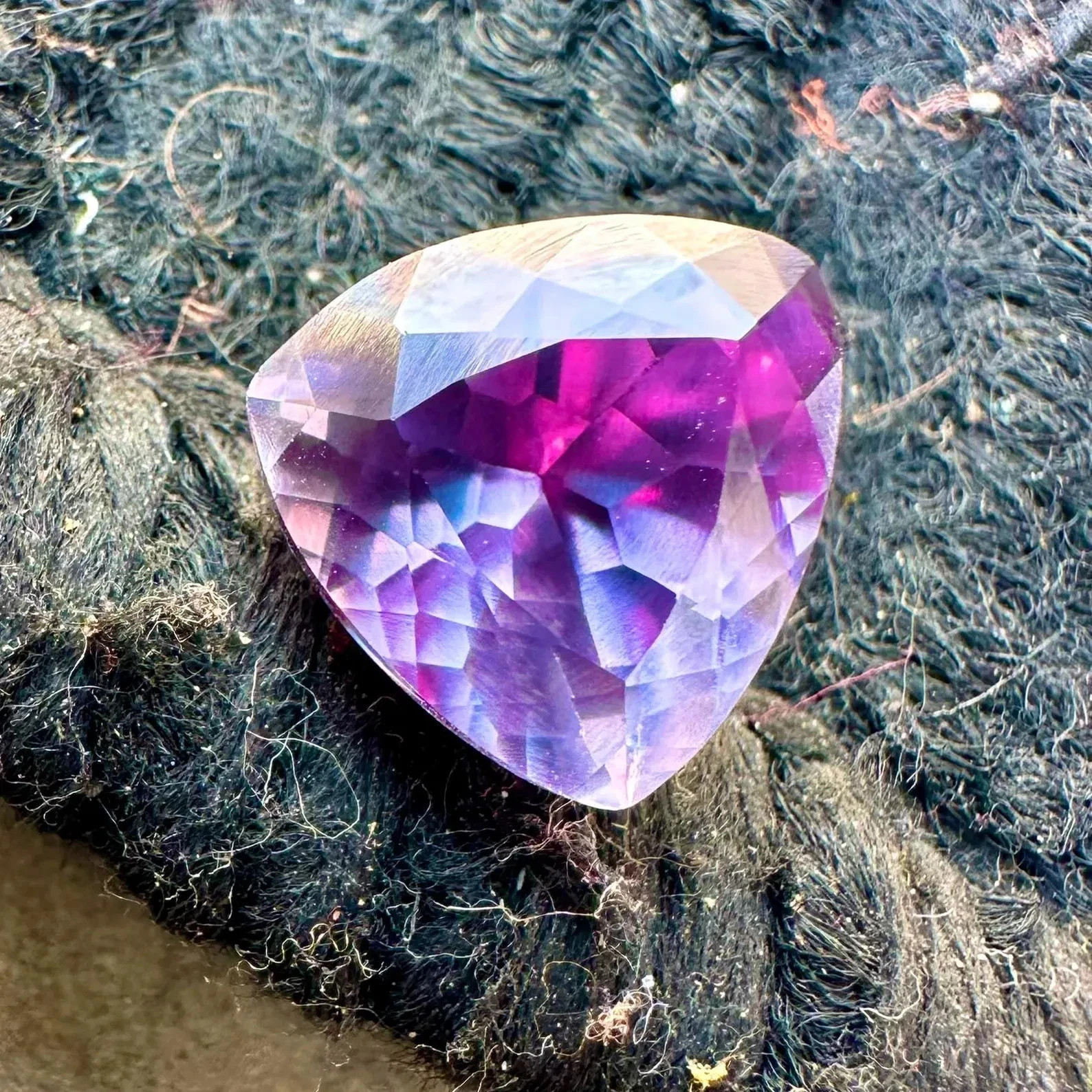 Certified Natural Color Changing Alexandrite 10.50 Ct Trillion Cut Loose Gems T2
